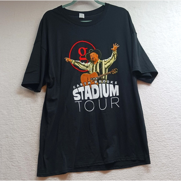 The Garth Brooks Stadium‎ Tour 2022 Double Sided T-Shirt Size 2XL - Picture 1 of 12